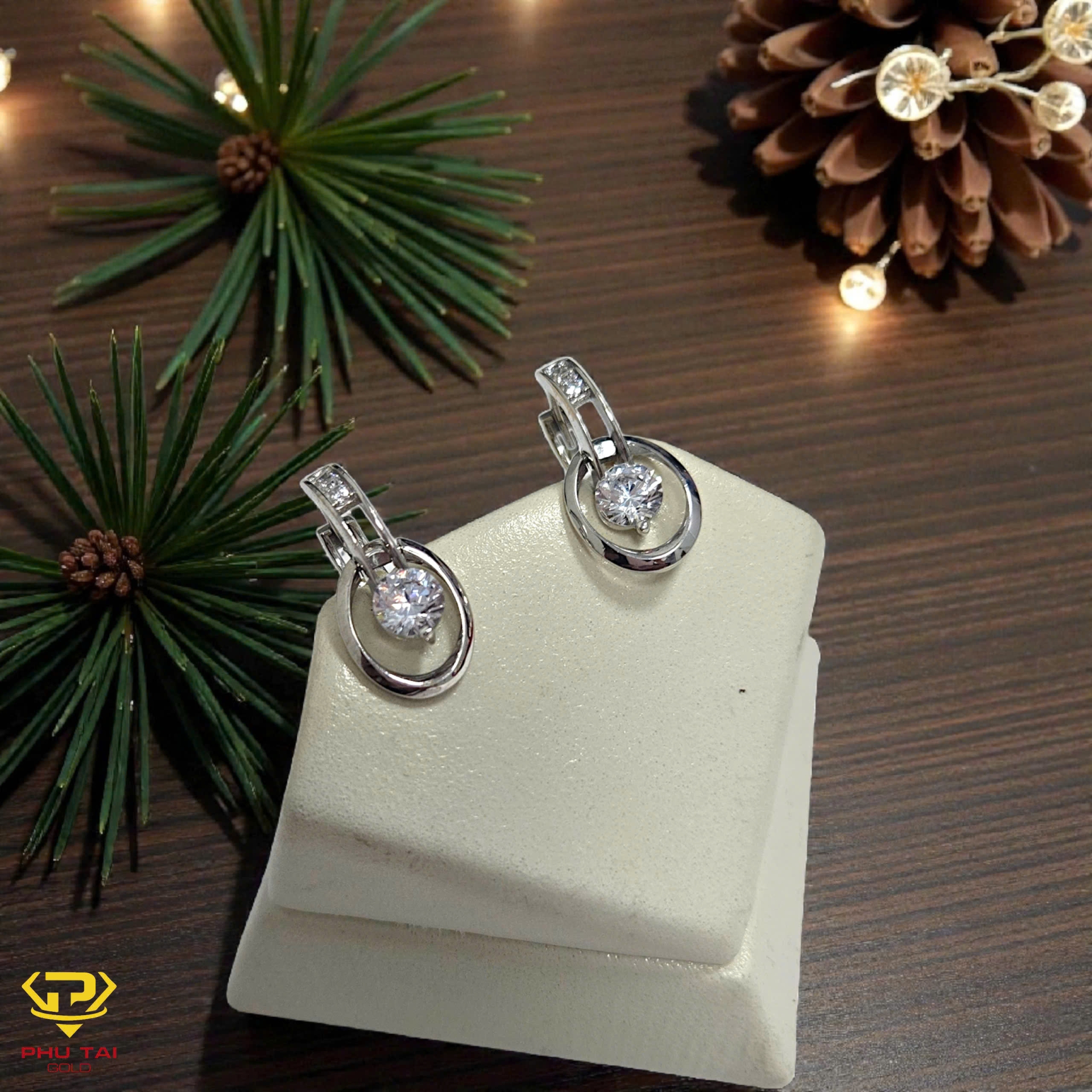 Bông tai vàng trắng (mã BT 52412)